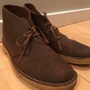 Like New Clarks Desert Boot in Beeswax Size 10.5